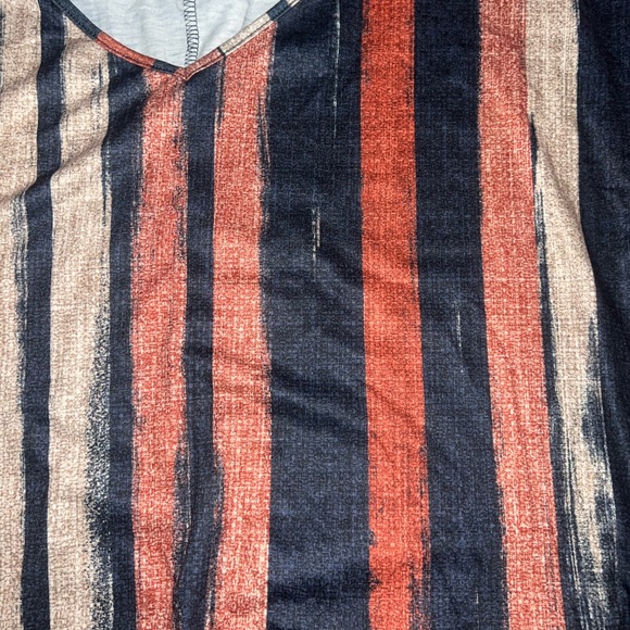 Striped top - Picture 2 of 4